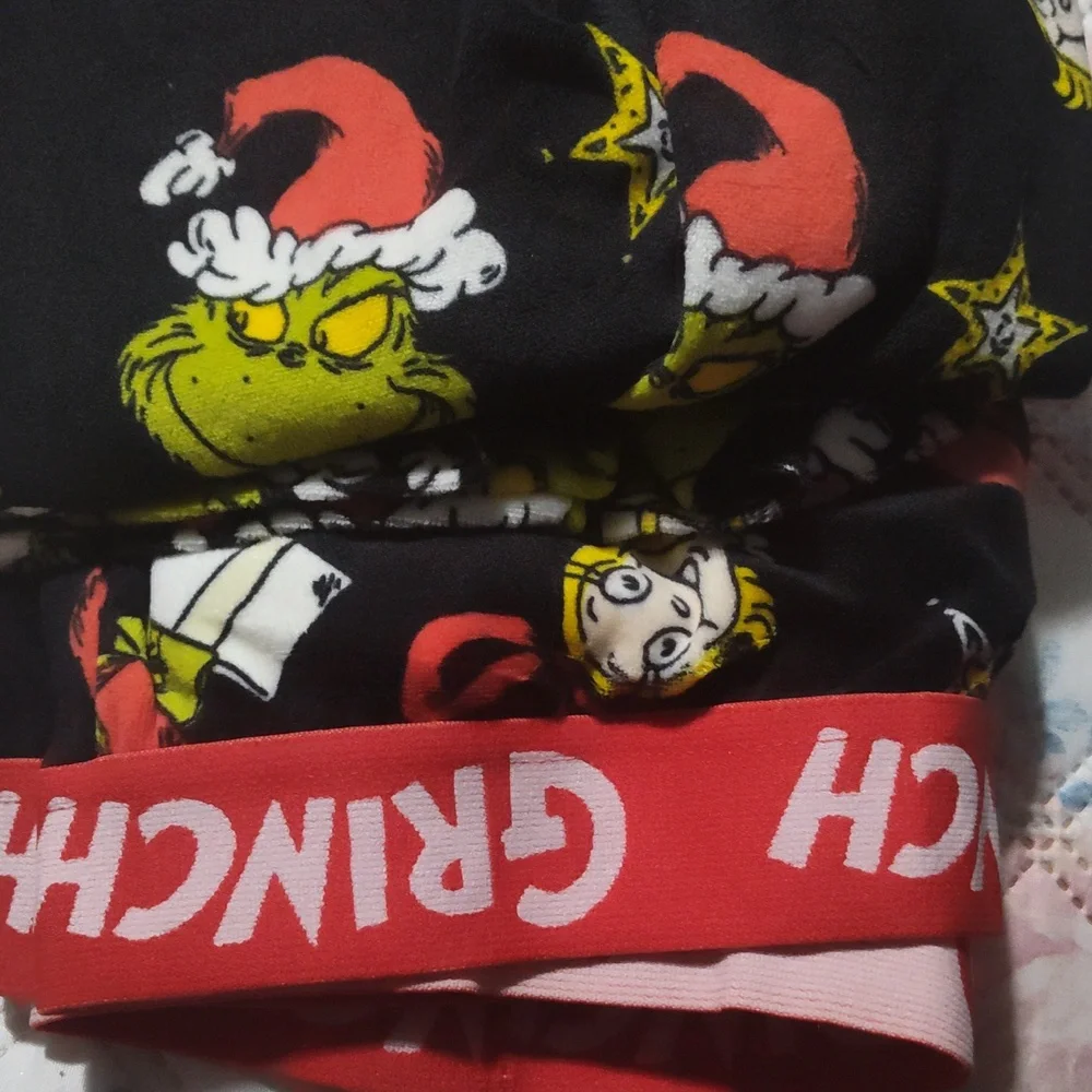 The Grinch Women's Black Sleep Pants - Picture 4 of 6